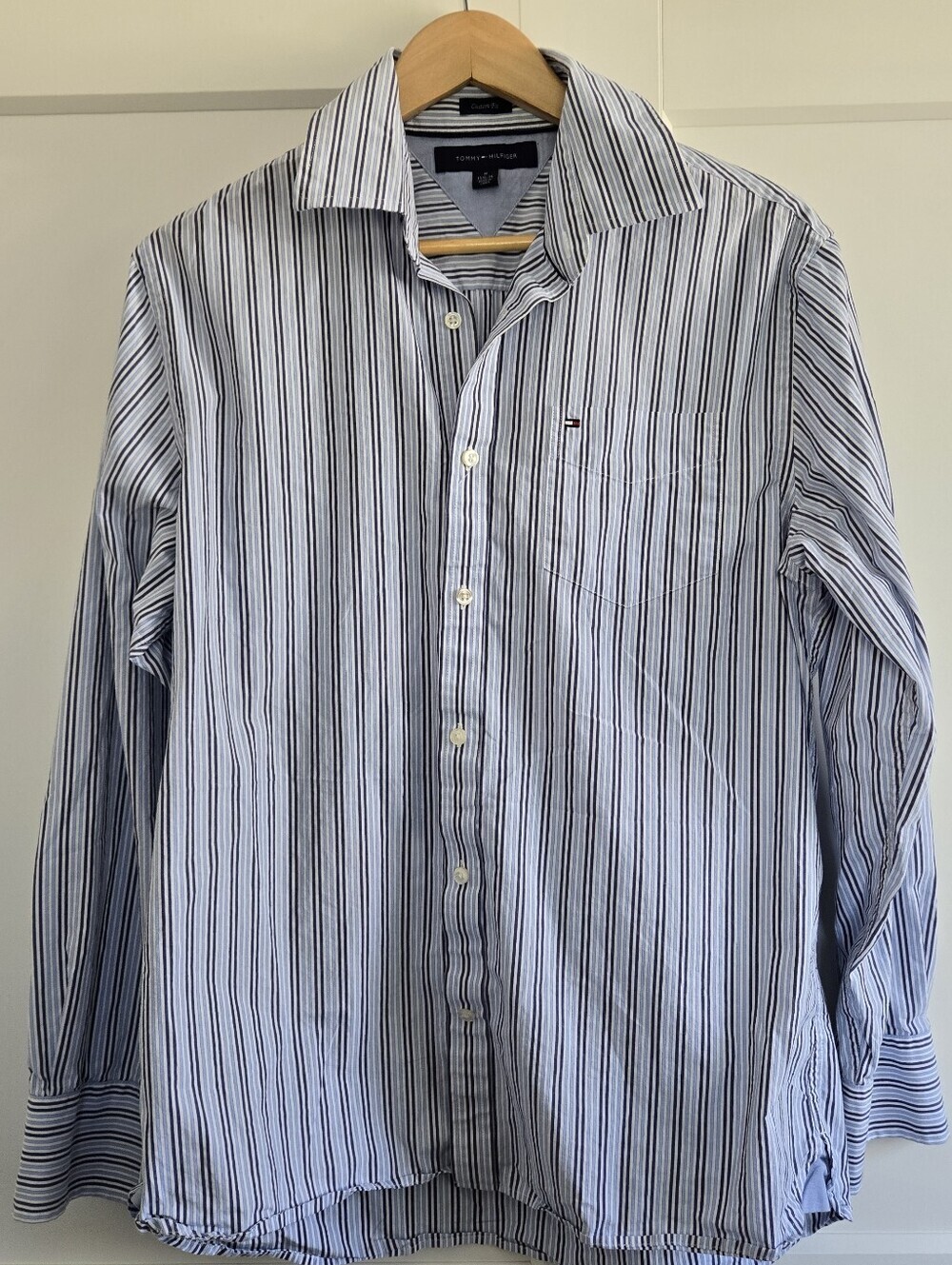 Tommy Hilfiger Blue And White Stripe Mens Medium Long Sleeve Dress Shirt